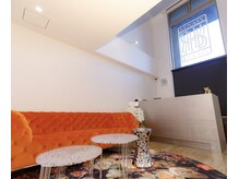 ケナシー(KENASY)の雰囲気（北堀江にある完全個室サロン！開放感のあるお洒落な店内♪）