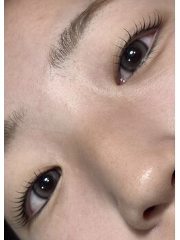 モアプラス(MORE ＋ plus)/まつげパーマカールデザイン♪