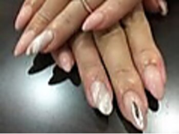 上品マーブルネイル