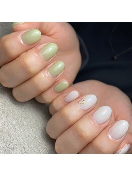 ミルキーグリーン×アイボリー