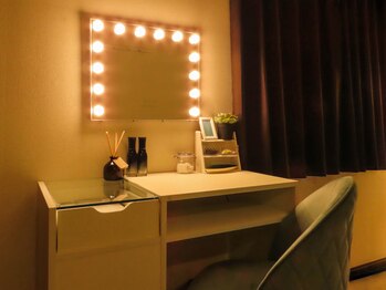 エリシオン(ELYSION)/メイク室