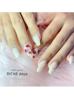 リッシュ ドゥ(RICHE deux)/唇アート