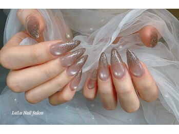 チップ長さだし上品ネイル