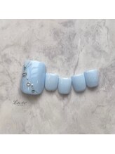 ネイルサロンリュクス (nailsalon Luxe)/ペールブルー×繊細ストーン