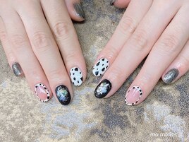 牛柄ネイル