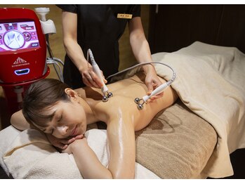 エステサロン オージャス(Ojas)/ウルトランスフォーマー