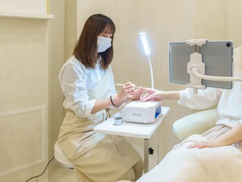 トイロ(toiro)/ネイル施術/定額デザイン100種類