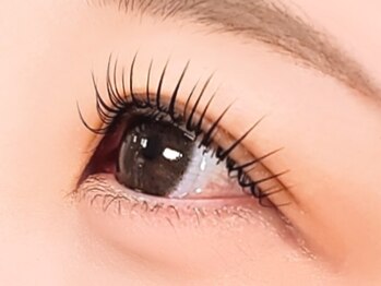 アイラッシュサロンジジ(ZiZi)の写真/21時まで営業！駅チカの好立地でお仕事終わりや予定の合間など通いやすい♪魅力的な目元を叶えます◎