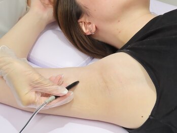 リゼクシー INTERNATIONAL麻布十番 六本木(RESEXXY)の写真/《六本木で働く毎日忙しい方へ》自分のペースで通えるのが魅力！通うたびに毛量減の効果を実感◎/完全個室