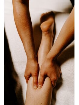 リハーブ ウミカジテラス(Re Herb)の写真/パンパン脚→スッキリ軽脚へ！むくみ徹底オイルデトックス。