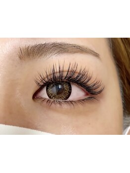 ボリュームのある目元にしたい