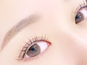 カミリア ビューティーサロン(Camellia)の写真/【とってもお得にご用意*アンドヘルシー¥6980】マツエク×まつげパーマでキープ力up！是非一度試してみて♪