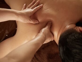 メンズサロン 嗜み(tashinami)の写真/《痩身+脱毛+眉毛ケアでトータルケア》清潔感UP◎メンズ専門サロンで、全方位からデキる男をプロデュース