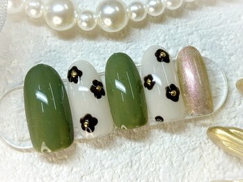 秋のお花ネイル