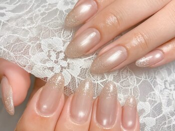 グリーム(GREEM)の写真/さりげないポイントアートがオフィスにピッタリ！飽きのこない上質ネイルで指先を美しく魅せます♪