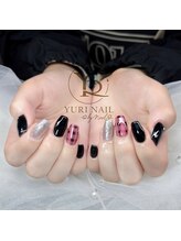 ユリナリタ(YuRi Narita)/