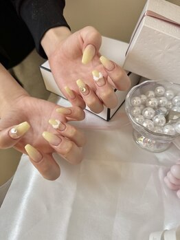 Nailsalon &nbsp;Bellere 奈良店【3月1日OPEN】/羽ネイル　¥8500