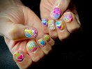 カラフル個性派ネイル