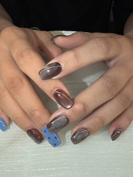 ブリスネイル(Bliss Nail)の写真/“デザインネイルで指先を華やかに♪”爪の形やお肌の色に合わせて大人可愛いネイルを提案*
