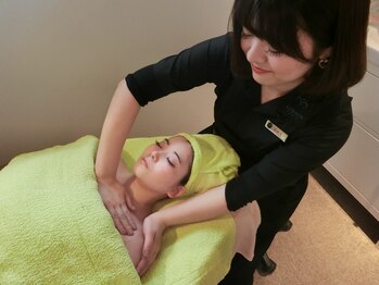 パリーアヴニール(PARIS AVENIR)/ハンドマッサージ