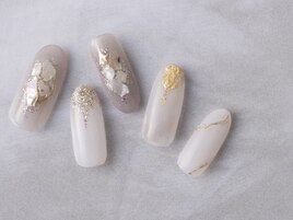 グレージュニュアンスネイル