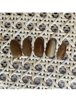 シー(SHE)/1月定額デザイン