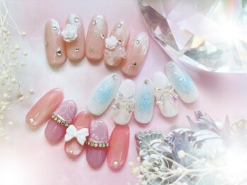 ネイルサロン キュラソー(Curacao)の写真/指先が綺麗に見える【ワンホン定額¥7800】★美しく華奢に魅せる上品デザイン多数!オフ無料で通いやすさも◎