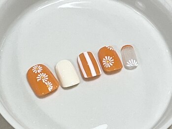 カラ ネイル 中津店(calla nail)/北欧風手描きフラワー♪