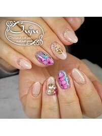 春を寿ぐネイルとダイヤモンド