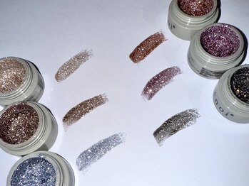 ネイルアンドアイラッシュ アヴィ(Nail and Eyelash A'vi)/フラッシュネイル6色♪