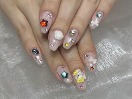 宝石ネイル