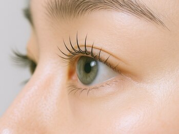 モア 大通店(More)の写真/カールキープ成分配合でダメージ補修もできる次世代パーマ【プラチナラッシュリフト】当店予約No.1！