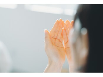 トリコテ ル ブラン(tricoter le blanc)/香りで呼吸を広げる