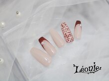 レオニー(Leonie)/フレンチ×ツイードネイル
