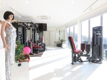 ヤヤ(YAYA.)/店内は清潔感のある白を基調♪