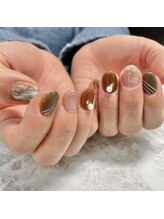 エーナイン イオン釧路店/トレンド秋ネイル