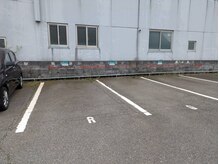 もみまつ 富山院/諏訪社内に駐車場あります。