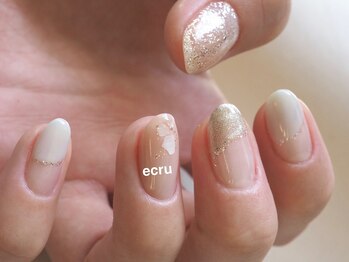 エクリュ(ecru)/