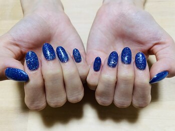 ヘアーアンドネイル ルシア(Hair&Nail Lucia)/ラメ×ブルーネイル!