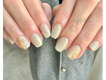 ネイルサロン ティフィン(tiffin)/～ゴールドニュアンス～