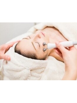 ホウレイ線・たるみ改善！予防ケア