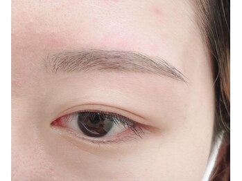 ビューステージ アイブロウサロン 金山/平行眉