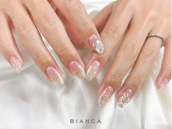 ビアンカ 恵比寿西口店(Bianca)の写真/ハンド+フット同時施術大人気!日頃忙しい貴方にオススメ★初回オフ込!1本アート¥5800~アートやり放題¥9300~