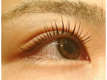 アフロディーテ(Aphrodit)の写真/「仕上がり、持ちが良いと評判！」トリートメント付きラッシュリフト(まつけパーマ)&エクステ♪