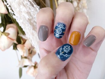 ファンシーローラ(Fancy Rola)/スタッフネイル