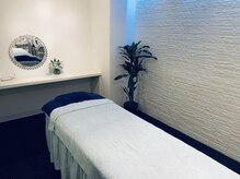 ロア(ROA)/白と青のお部屋です