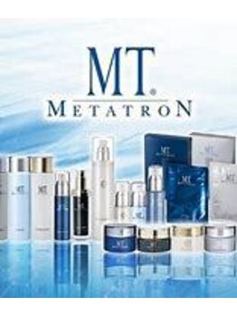 オレンジフラワープラス(orangeflower+)/MTメタトロン化粧品を使用