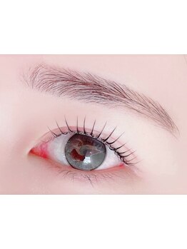 ナチュラル上品な目元にしたい