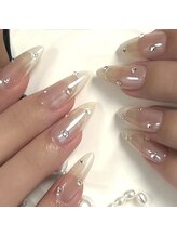 ヘブン ネイル 鶯谷(HEAVEN Nail)/Stone French Tip Nails