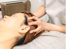 本格リラクゼーション エステ ツーリーフス(2Leaves)の雰囲気（秋限定ヘッドマッサージ付コースのご用意あり！ぜひお試し下さい）